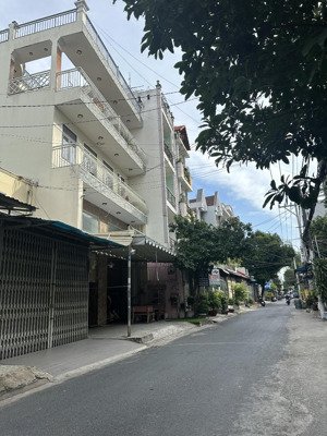 vị trí trung tâm, phân lô hẻm 7m thông phạm huy thông 90m2 n4.5m chính chủ bán giá tốt. nhỉnh 10 tỷ