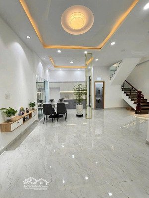 nhà mặt tiền tiện kinh doanh hoặc cho thuê đường cao văn ngọc, tân phú. ran kênh tân hoá 50m