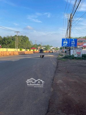 bán gấp đất mặt tiền đường đt741 (phú riềng đỏ) trung tâm tp đồng xoài vị trí vàng cho nhà đầu tư.