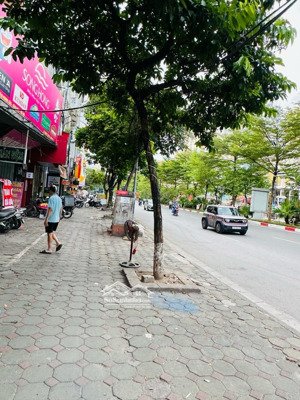 bán nhà mặt phố nguyễn phong sắc cầu giấy 30m ra cầu giấy, kinh doanh sầm uất 62m 4 tầng chỉ 36 tỷ