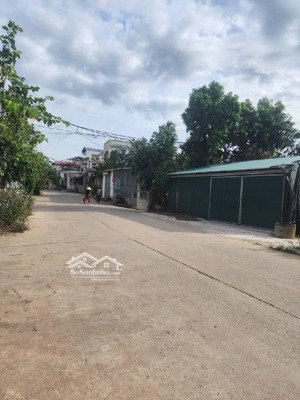 bán đất tại phố vạn phúc, 2,2 tỷ, 32m2 mt 3,5m, ô tô chạy vòng quanh, lô góc 2 mặt thoáng