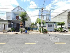 để trả nợ và xoay vốn nên bán gấp lô đất dt 105m2 ở tân bình, dĩ an, bd. shr, làm việc trực tiếp.