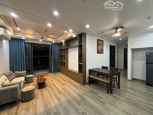 chính chủ cho thuê căn góc 3 phòng ngủ 107m2 full đồ chung cư northern diamond 16 triệu: 