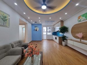 cần bán gấp ch 68m2 toà ct5 xa la, hà đông - nội thất như ảnh - giá thiện chí