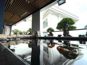 bán penthouse 2 tầng mặt phố láng hạ 360m2, 5pn + 4wc, vip nhất tòa nhà view hồ hoàng cầu