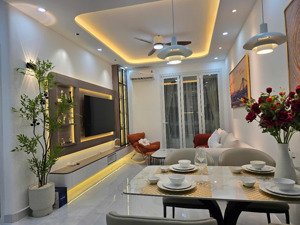 cần bán nhanh căn hộ sky garden, pmh, q7 nhà mới 100%, dọn vào ở ngay. lh: em hằng