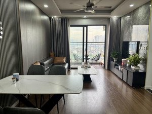 mình cần bán căn góc 3pn, 93m2 giá 7,5 tỷ chung cư geleximco 897 giải phóng lh 