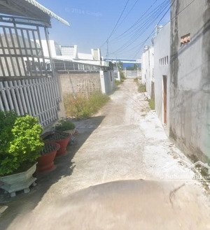 bán nhà chính chủ đẹp tại ngõ trường chinh, phong nẫm, phan thiết, bình thuận, 200m2, giá tốt