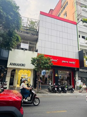 tt thật 100%! mt tôn thất tùng, q1 - dt 5.1 x 31m - 5 tầng - hđt 150 triệu/tháng - giá 43 tỷ