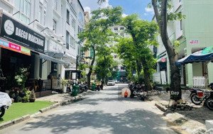 chính chủ bán nhà giáp bát, giải phóng, về ở luôn, sổ đỏ, vuông, dt 25m2, gần phố ô tô tránh.