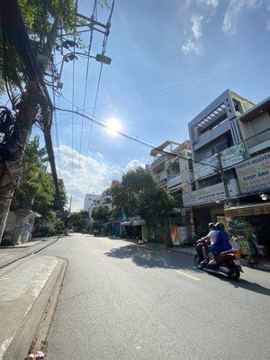 bán gấp toà nhà mặt tiềm, hầm 6 lầu, ngay cộng hoà - k300, tân bình