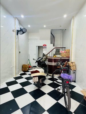 bán nhà phố kim mã - ô tô đỗ cửa - cách vin liễu giai 50m - dt 25 m2 - 4 tầng - 6.5 tỷ