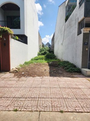 bán đất dĩ an full tc, 100m2. cách đường quốc lộ 1k, đường mỹ phước tân vạn 200m