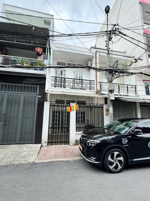 nhà hẻm kinh doanh ôtô 2 mặt tiền trước sau đinh bộ lĩnh p26 q.bt 2 tầng 4x15m chỉ 8.x tỷ tl