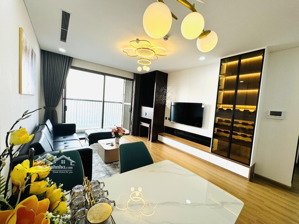 cần bán gấp căn hộ 3pn golden palace mễ trì, 120m2 tầng trung ban công hướng mát full đồ giá 8,1 tỷ