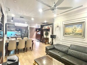 chính chủ cần bán căn hộ 110m2, sẵn sổ đỏ, full đồ tại the garden, mễ trì. chỉ hơn 8 tỷ nhận nhà.