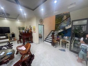 bán biệt thự 3 tầng căn góc view hồ - dương xá - gia lâm