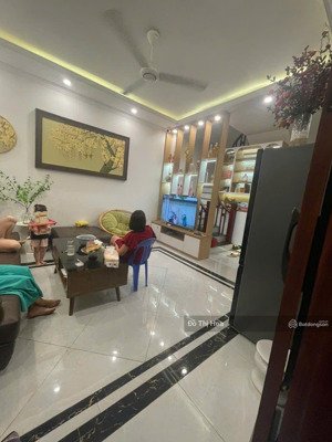 bán nhà phúc lợi, long biên, dt 35 m2, *5 tầng full nội thất gần trường học, hàng xóm vinhomes