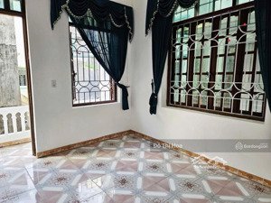 bán nhà gia thuỵ long biên dt 65m2*4t thoáng sáng gần mặt phố tiện ích