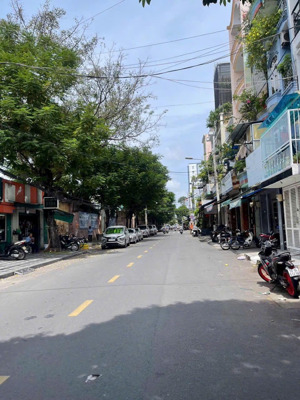 bán nhà mặt tiền tân phước, quận 10 vị trí đẹp, kinh doanh sầm uất