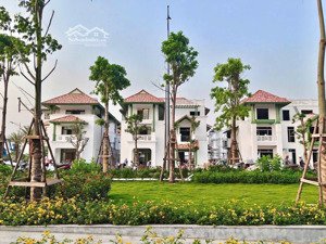 bán nhanh biệt thự mặt sông sun urban city lam hạ -phủ lý- hà nam, giá cực chất 38tỷ, 180m2 4 tầng