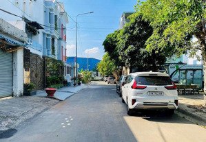 bán đất kdc phú nhuận đường lê thị riêng, đối diện ubnd quận 12, diện tích 5x18m, giá 5.6 tỷ tl