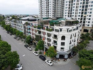 bán gấp căn hộ siêu phẩm hc golden tòa a tầng cao 148m 4pn 2vs giá chỉ 12,6 tỷ