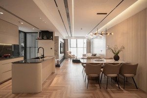 tôi chính chủ bán căn 3pn 93m2 tòa thăng long number one ,sổ,slot xe ,giá 7.2 tỷ.lh 