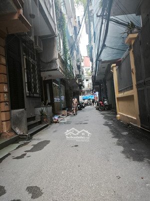 phúc xá , ba đình,ô tô vào nhà, ô tô quay đầu, 2 mặt tiền trước sau, nhà chắc chắn , có thể sửa hoặ