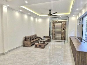 bán nhà thạch bàn long biên 60m2, 6 tầng, thang may cạnh hồ, oto vào, full đồ, giá 13.3 tỷ