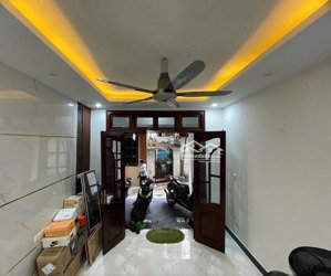 bán nhà đào tấn trung tâm ba đình 45m2 ,3,8met , 10,3ty- thông ra phan kế bính - đẹp mới lung linh