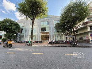 siêu vị trí góc 2 mặt tiền 583 sư vạn hạnh, q10 27x60m, kd đa ngành, giá 800tr/tháng