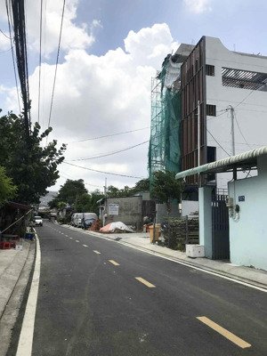 đầu tư 50tr/m2, mtkd 400m2 (12x33), đường 8m ngay hoàng hữu nam, sát ga metro, tân phú, q9