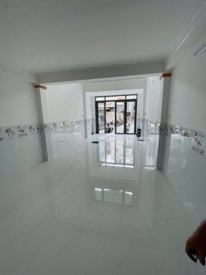 nhà cho thuê nguyên căn mặt tiền trần quý & nguyễn thị nhỏ. dt: 4 x 15m, 4 lầu..lh: 0.0901 38 30 38