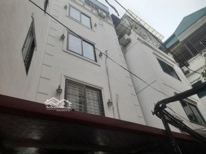 bán nhà riêng tại cự khối, 5,8 tỷ, 40m2, 4pn, 4wc, 5 tầng, pháp lý đầy đủ