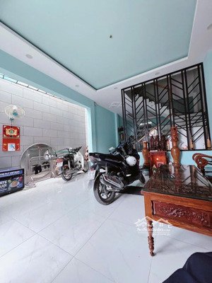 hot - nhà đẹp 3 tầng - 63m2 - đường ô tô 5m -gần nguyễn duy trinh, bình trưng tây, sala, thủ thiêm