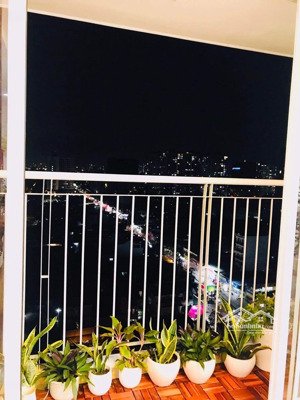 định cư luôn nên bán lại nhanh căn hộ 2pn 85m2 có ban công tại hưng phát 1