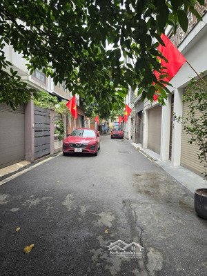 bán nhà xuân la - tây hồ. 90m2 x5 tầng thang máy mt 5m giá 29,3 tỷ -phân lô - ô tô tránh- 2 thoáng