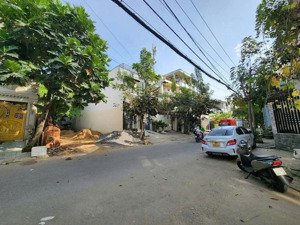 bán đất tâm huyết - sổ hồng riêng - công chứng ngay - quận 7 .lh: 
