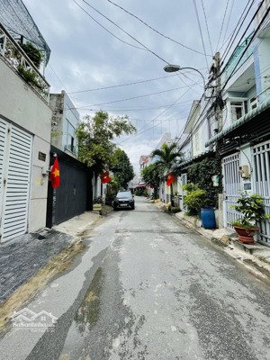 hẻm xe hơi - tân hương - nhà đẹp - dt 55m2 giá tốt chỉ 5.49 tỷ