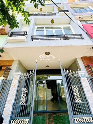 chủ đi định cư cần bán gấp nhà 1tỷ350 tại đường 22 tháng 12,thuận giao,thuận an gần aeon bình dương