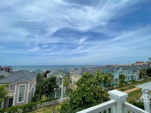 bán nhanh biệt thự đơn lập view biển siêu đẹp 240m2 dãy hồ bơi vô cực giá 8.5 tỷ bao hết 4 pn - 3wc