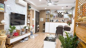 tôi chính chủ bán căn 2 phòng ngủ - 54m2 đầy đủ nội thất dự án mon city giá 5.2 tỷ. lh: 