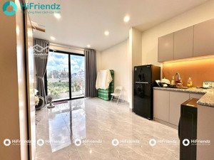 phòng ban công rộng 30m2 gần bến xe quận 8