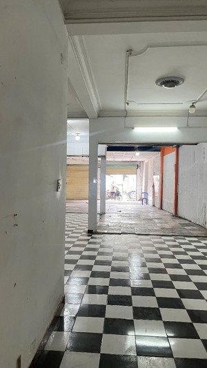 bán nhà mặt tiền đường tân kỳ tân quý dt 7x26m. đúc 1 tấm bán 25 tỷ lh hiểu