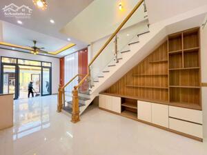 BÁN NHÀ NGAY VÒNG XOAY CỔNG 11, PHƯỜNG PHƯỚC TÂN,SỔ RIÊNG THỔ CƯ