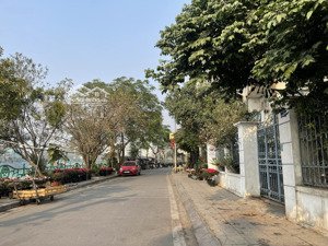 (hiếm) bán nhà kinh doanh mặt phố từ hoa, lô góc, view hồ tây, 160m2, mặt tiền rộng 7.3m, 140 tỷ