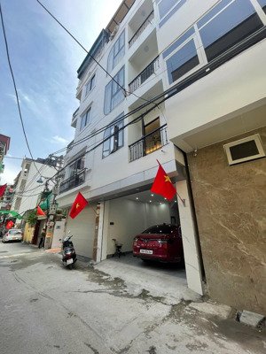 cần bán nhà 5 tầng thang máy - oto vào nhà - full nội thất văn phú hà đông
