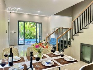 biệt thự góc 2 mặt tiền - 104m2 - ngang 7.5m - hồ bơi riêng - vài bước ra sông hàn