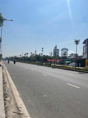 bán đất lô góc gần mặt đường hồng tiến kéo dài